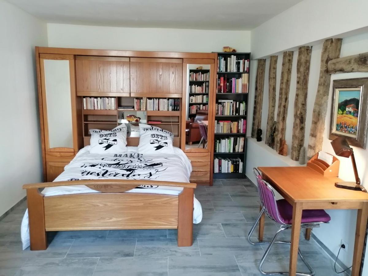 Logement entier f Courtenay  Buitenkant foto