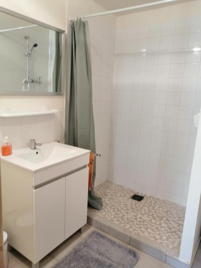 Logement entier f Courtenay  Buitenkant foto